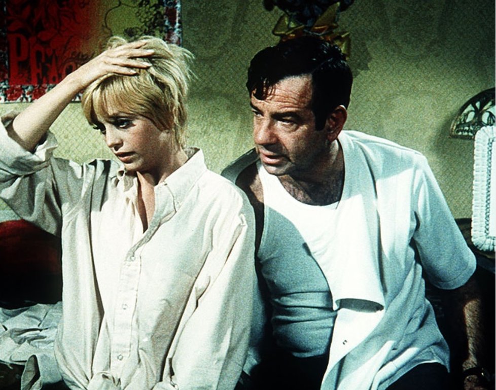Walter Matthau a Goldie Hawn ve slavné komedii Kaktusový květ. Kromě nich si ve snímku zahrála Ingrid Bergman.