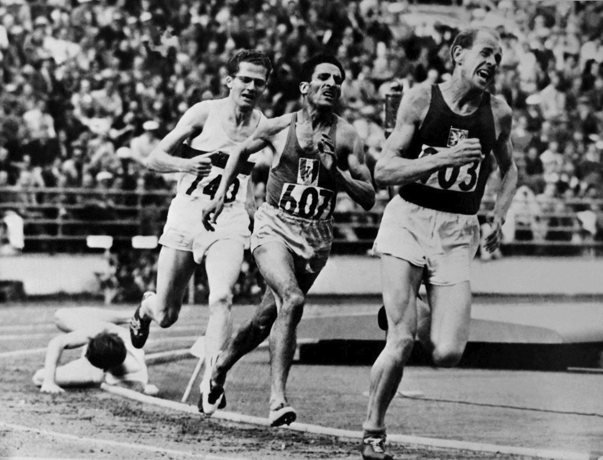 Vítězný běh na 5 kilometrů na OH v Helsinkách 1952.