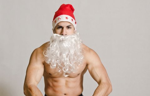 Ježíšek, Santa Claus, skřítek Juleissen: Proč nosí vánoční dárky téměř všude chlapi?