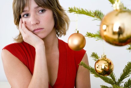 Jak si užít a přežít Vánoce, když jste single nebo máte ženáče? 