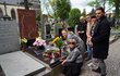 Hvězdy muzikálu Láska nebeská zavzpomínaly u hrobu Waldemara Matušky