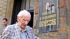 Lászlo Csatáry byl dopaden v Budapešti a nyní stojí před soudem za hrůzy, které coby nacistický důstojník spáchal