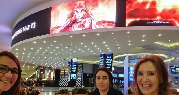 Princezna Latífa žije?! Nové foto dcery šejcha z obchodního domu v Dubaji