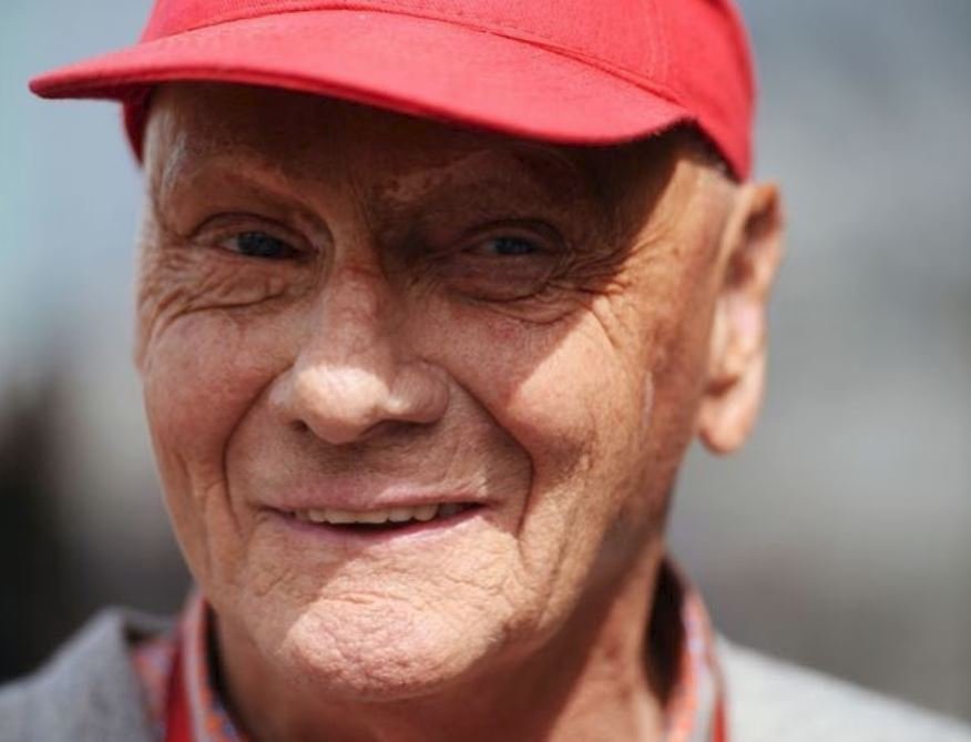 Světoznámý bývalý pilot formule 1 Niki Lauda