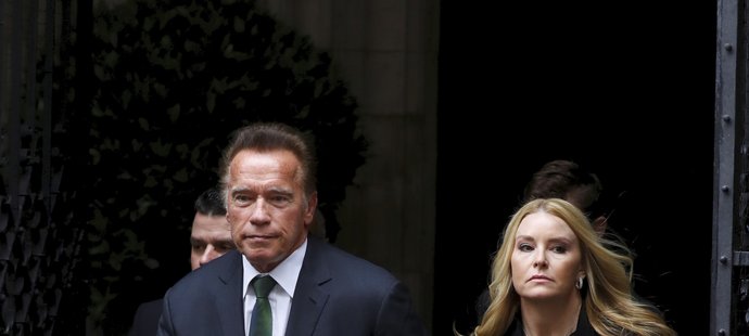 Sbohem dal Laudovi i herec Arnold Schwarzenegger