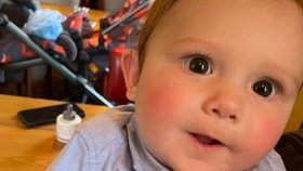 Calum se Lauře narodil v dubnu 2022, jeho tatínek byl dárce z facebooku