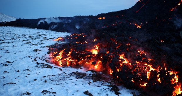 Brzy vybuchne sopka? Island zasáhly tisíce drobných otřesů. Varovný signál, říká vědec