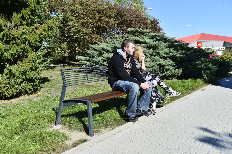 „Lavičkový háj“ na mladoboleslavském sídlišti