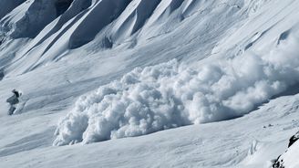 České úřady se stále snaží kontaktovat 54 Čechů, kteří uvízli v Nepálu kvůli sněhové bouři