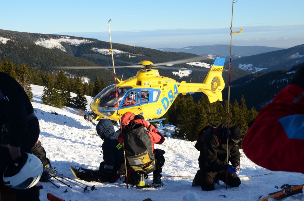 Pátrací akce ve velké lavině zřícené 10. února do Modrého dolu v Krkonoších