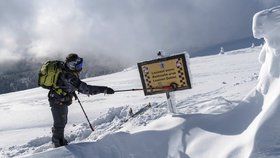 V Krkonoších platí druhý stupeň lavinového nebezpečí.