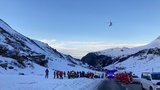V oblíbeném rakouském středisku spadla lavina. Záchranáři dál pátrají po dvou lidech