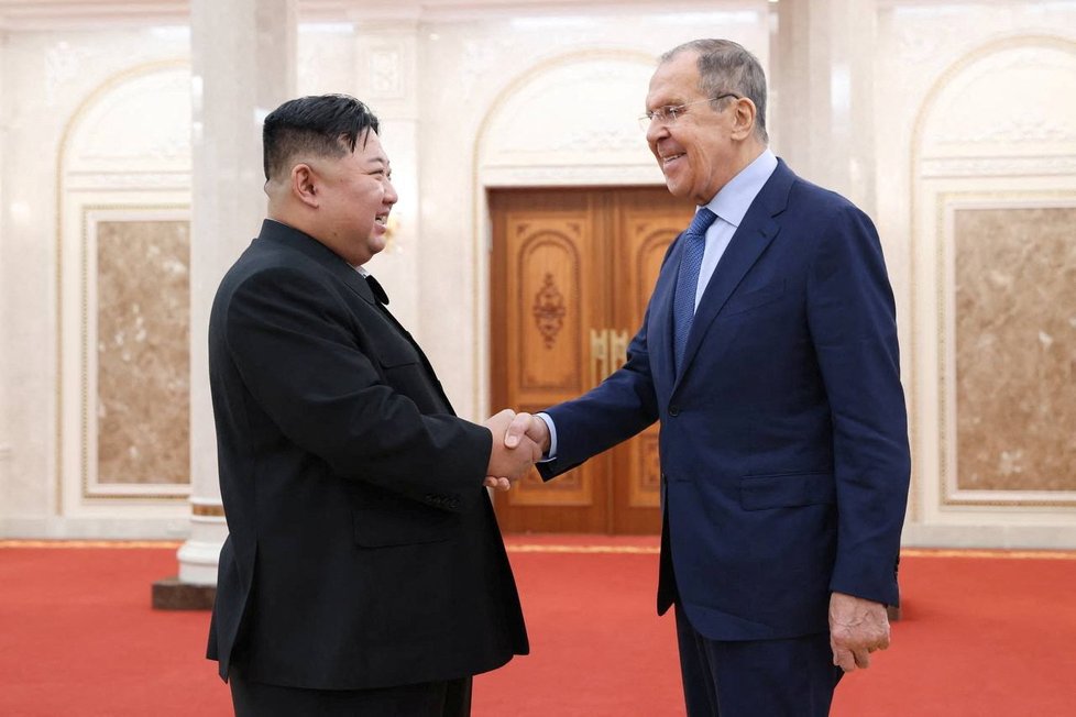 Ruský ministr zahraničí Lavrov na návštěvě Severní Koreje (19. 10. 2023)
