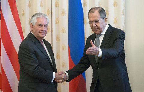 Putin a Trumpův muž Tillerson pokroku ve vztazích nedosáhli, tvrdí Kreml