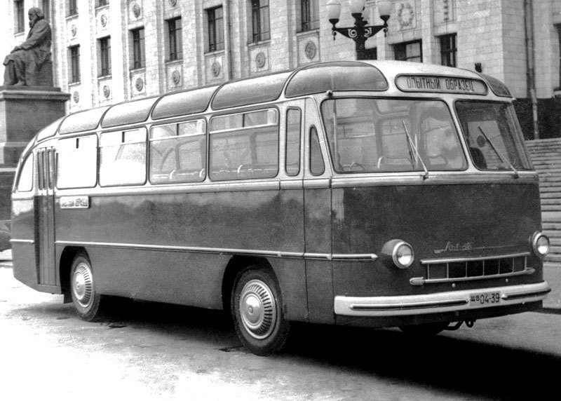 LAZ-695 Lvov (1956)