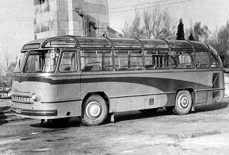 LAZ-695 Lvov (1957)