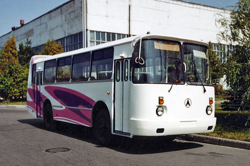 LAZ-695 Lvov (2000)