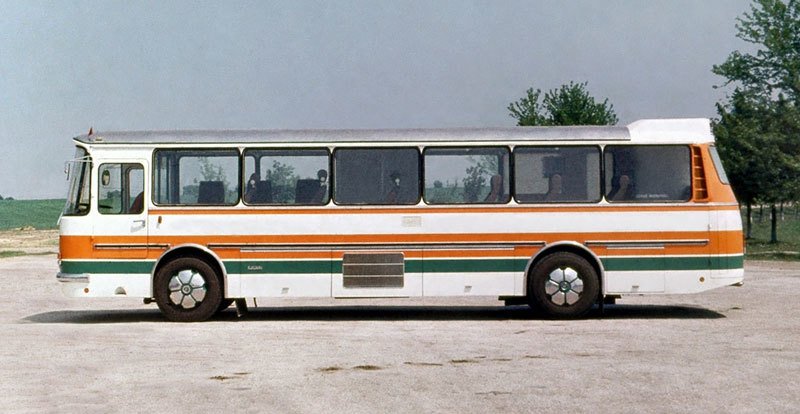 LAZ-699 (1974)