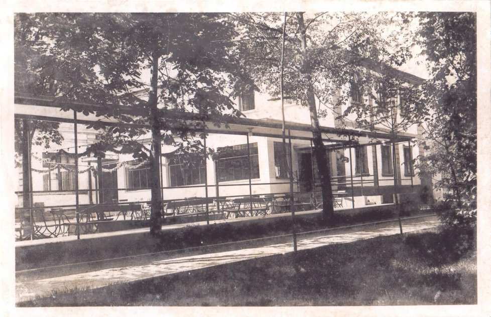 Lázně Běloves, Náchod - Snímek kolonády v Lázních Běloves z padesátých let minulého století