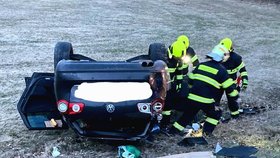 Při tragické nehodě u Lázní Bělohrad zemřel řidič.