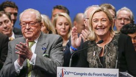 Marine Le Pen se svým otcem.