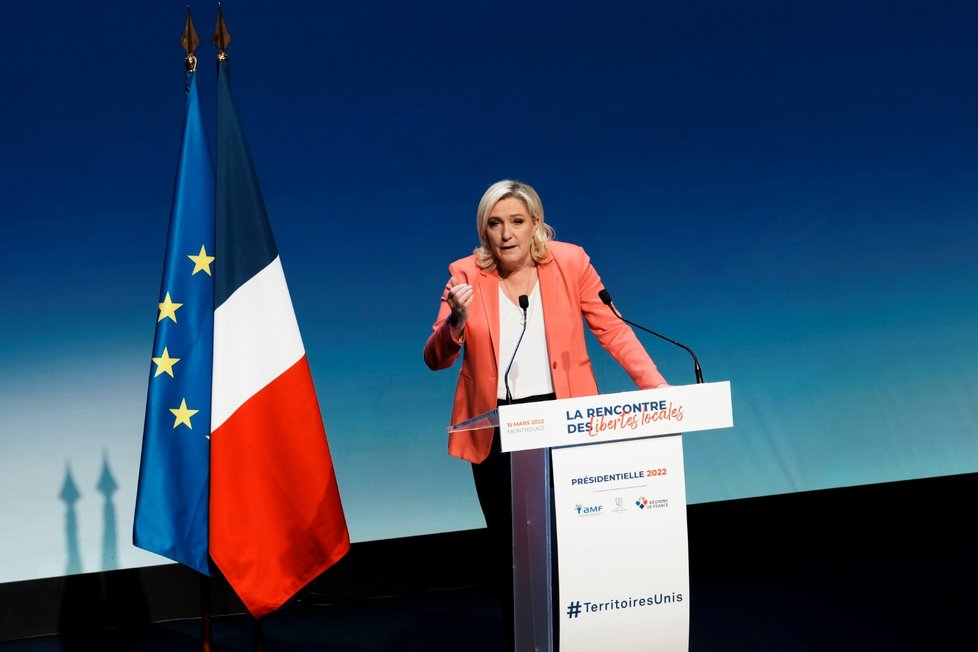 Populistka Le Penová už nehlásá vystoupení z EU.