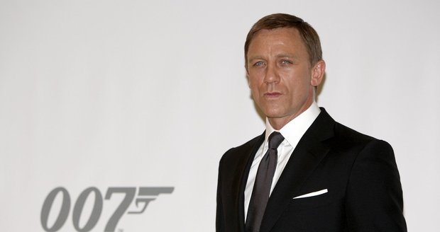 Agent 007 James Bond.