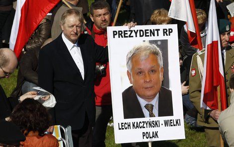 Stal se Lech Kaczyński přece jen terčem atentátu?