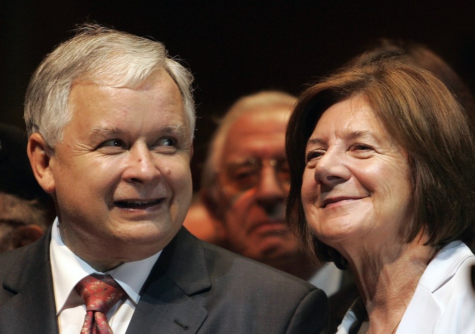 Prezident Lech Kaczyńsky a jeho žena Maria. Oba nehodu nepřežili.