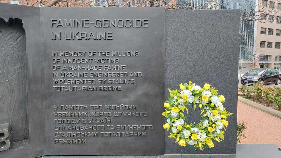 Památník obětí ukrajinského hladomoru ve Washingtonu.