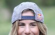 Ester Ledecká je hvězdou zimních sportů. Ester Ledecká je hvězdou zimních sportů.