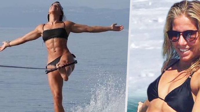 Ester LEdecká přes léto tradičně nezahálí. Z Řecka se pochlubila fotografií s dokonalými břišáky!
