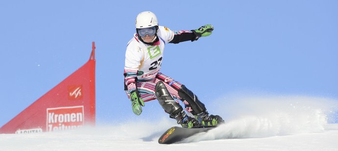Snowboardistka Ester Ledecká vyhrála kvalifikaci obřího slalomu na mistrovství světa v Rakousku