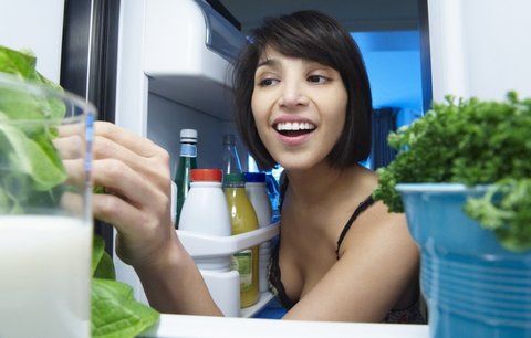 Největší nebezpečí ledničky: Zásuvky na zeleninu!