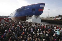Rusové ukázali superledoborec Sibiř. Je největší na světě a pohání ho dva reaktory