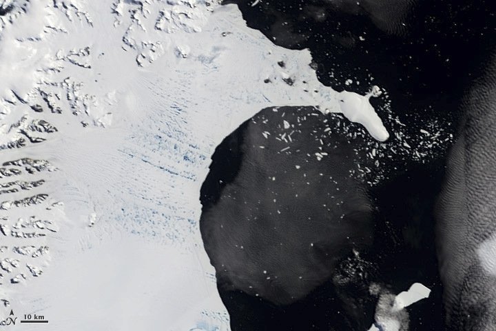 Roku 2002 se dramaticky rozpadl šelfový ledovec Larsen B.