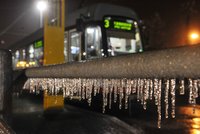 Pozor, Česko pokryje ledovka! Padat bude už odpoledne a po půlnoci