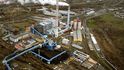 rekordman. Dokončení nového bloku uhelné elektrárny Ledvice o výkonu 660 megawattů, nejmodernějšího ve skupině ČEZ, se očekává v příštím roce. Jeho kotelna se tyčí do výšky 145 metrů, což z ní dělá nejvyšší průmyslovou budovu na území Česka.