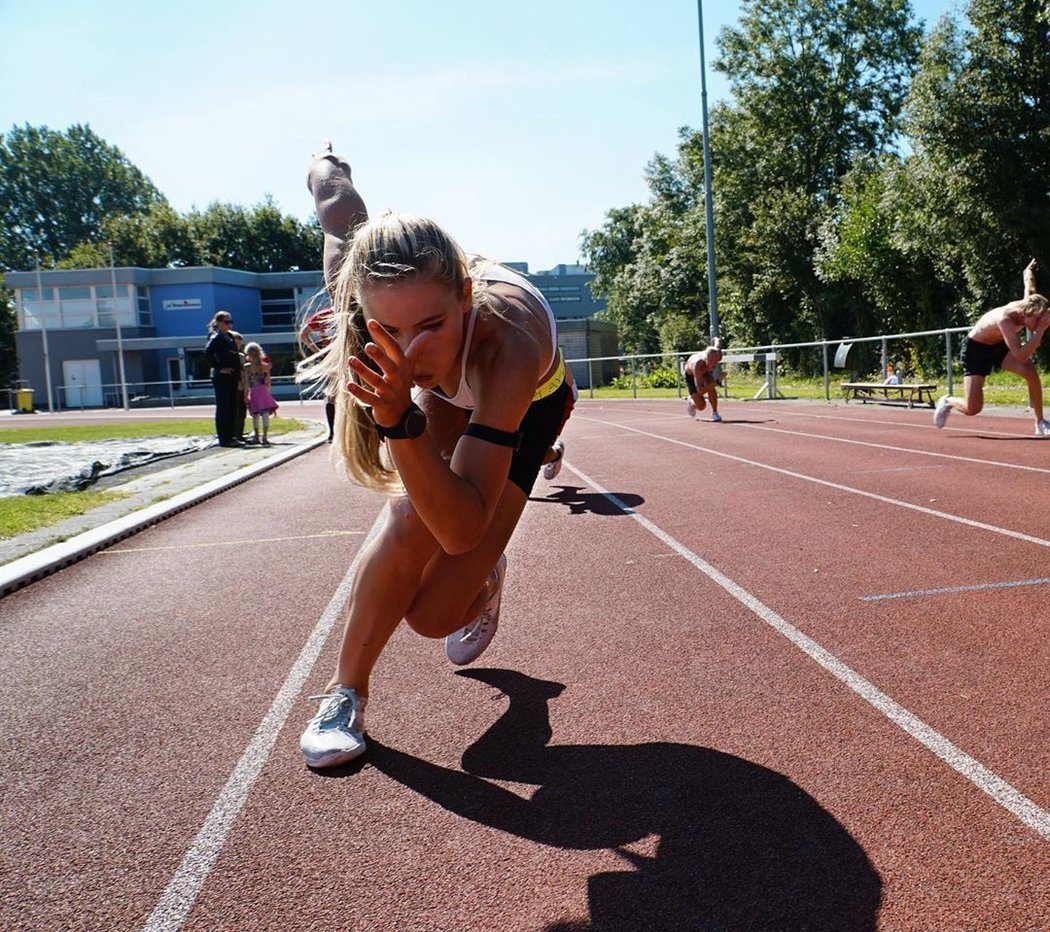 Rychlobruslařka Jutta Leerdamová - jedna z nejkrásnějších sportovkyň světa