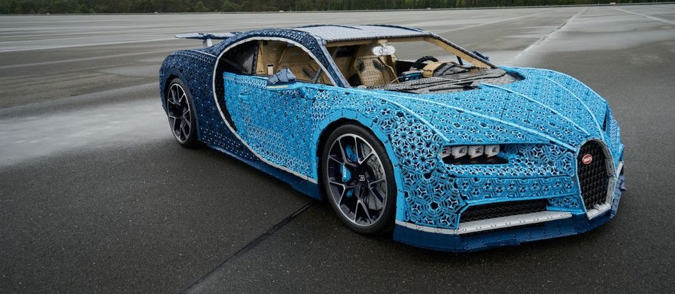 Lego Technic Bugatti Chiron.