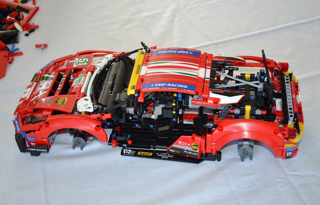 Lego Ferrari 488 GTE