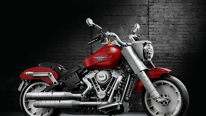 LEGO Creator Expert Harley-Davidson Fat Boy LEGO Creator Expert Harley-Davidson Fat Boy