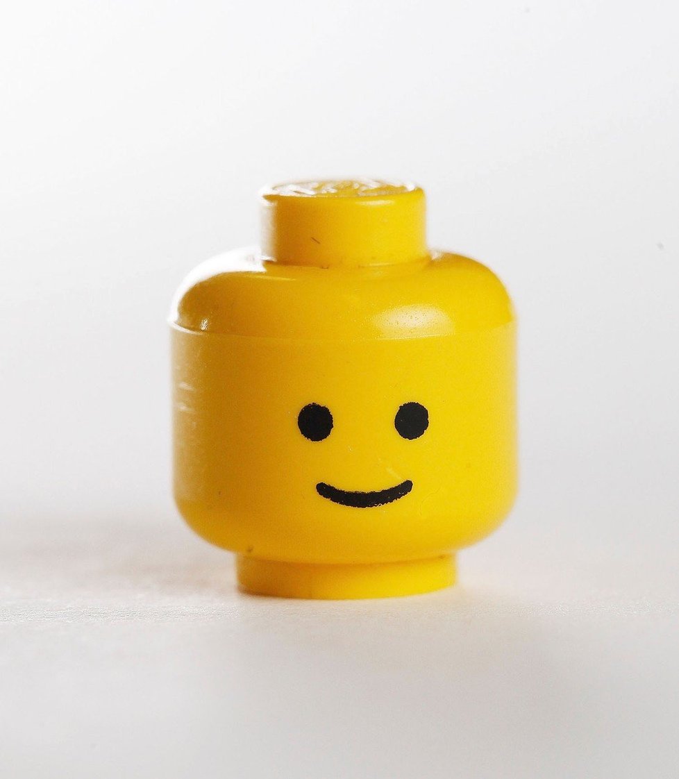 Pediatři se rozhodli spolknout hlavičku LEGO panáčka, aby zjistili, kdy vyjde ven