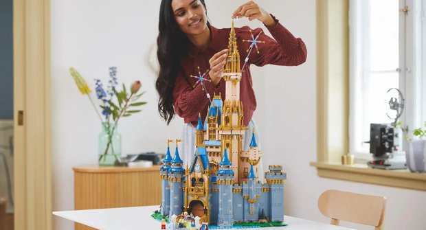 Největší LEGO hrad je jako Disneyho pohádka
