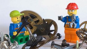 ODS si do volební kampaně vypůjčila postavičku z dětské stavebnice Lego.