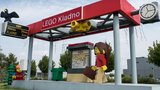 Práce v továrně LEGO® nabízí stabilitu rodinné firmy a nadstandardní benefity