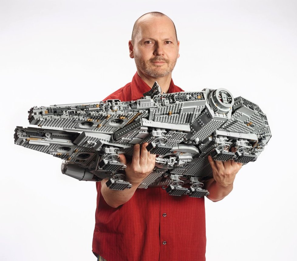 Impozantní Millennium Falcon, největší Lego vůbec.