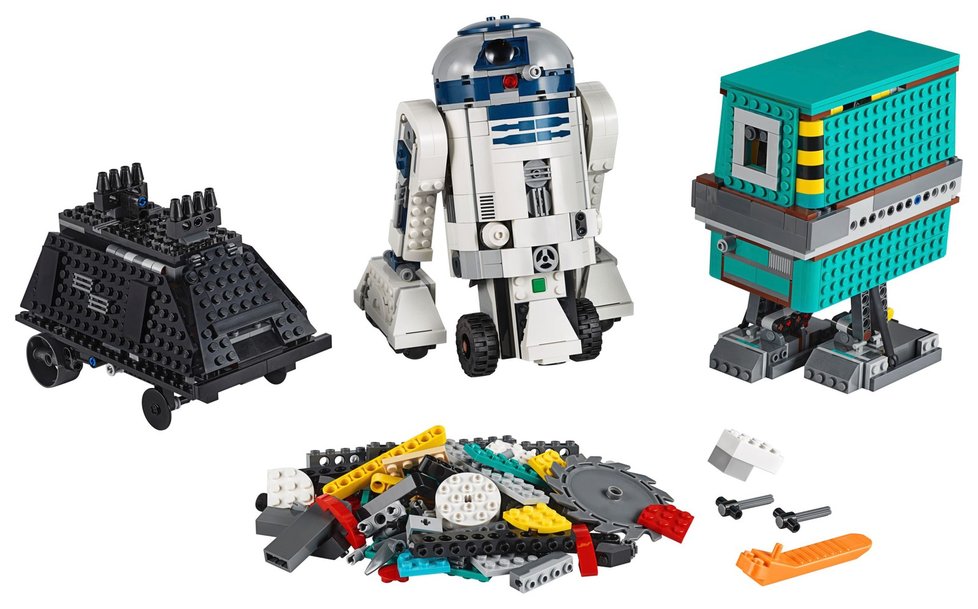Myší droid, R2-D2 a Kráčející droid ve stavebnici Lego.