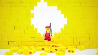 Lego slaví 90. narozeniny. Nejpopulárnější stavebnice na světě začala dřevěnými hračkami