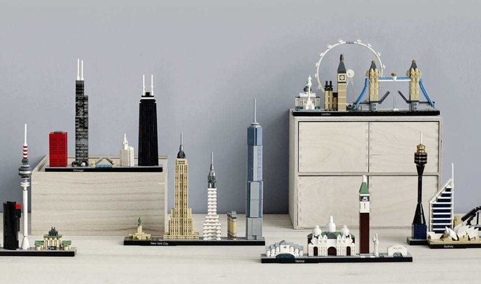 Architektonické sady z edice Lego City nabízí stavby z celého světa. Doslova můžete vystavět celá města.